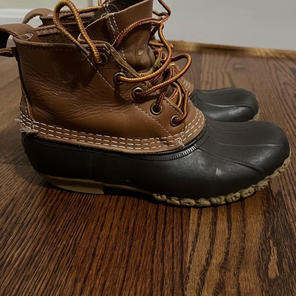 Women's Bean Boots, 6" size 6